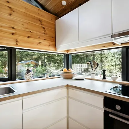 Island Life With Undisturbed Nature And Calmness *